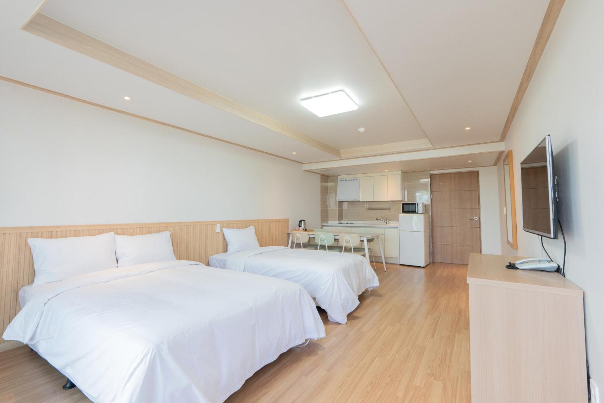 Ocean Palade Hotel Jeju Exterior photo