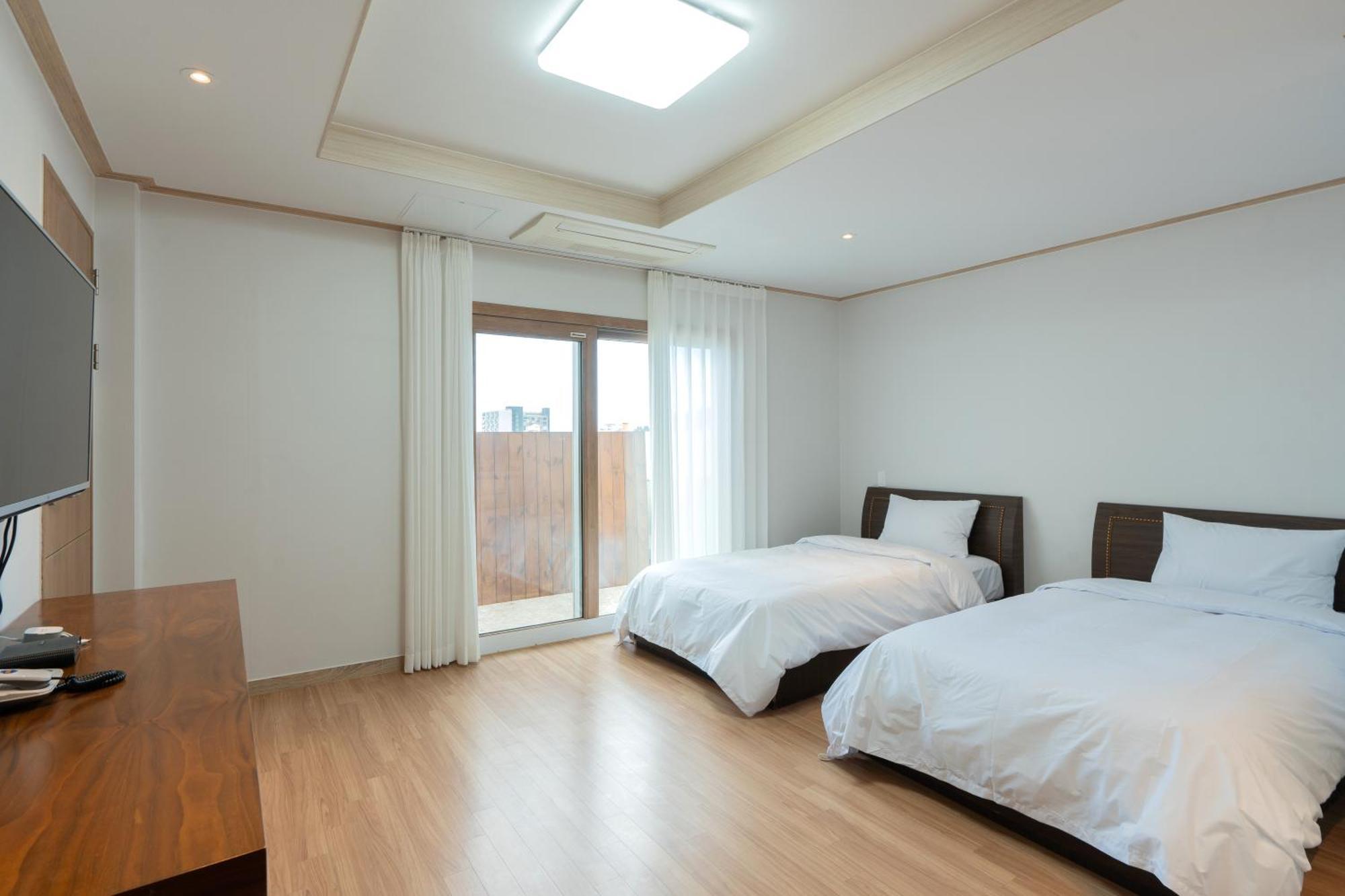 Ocean Palade Hotel Jeju Exterior photo