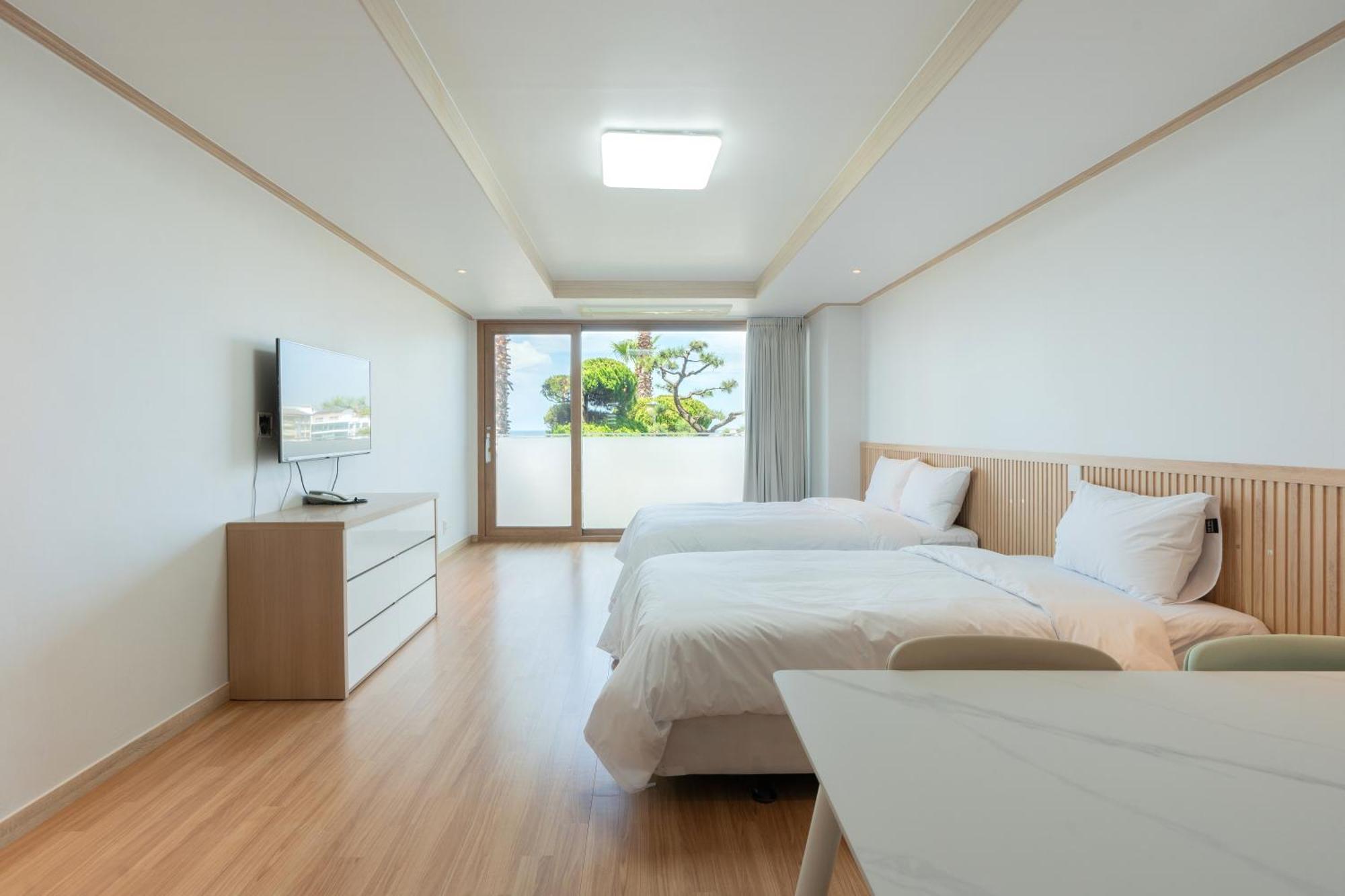 Ocean Palade Hotel Jeju Exterior photo