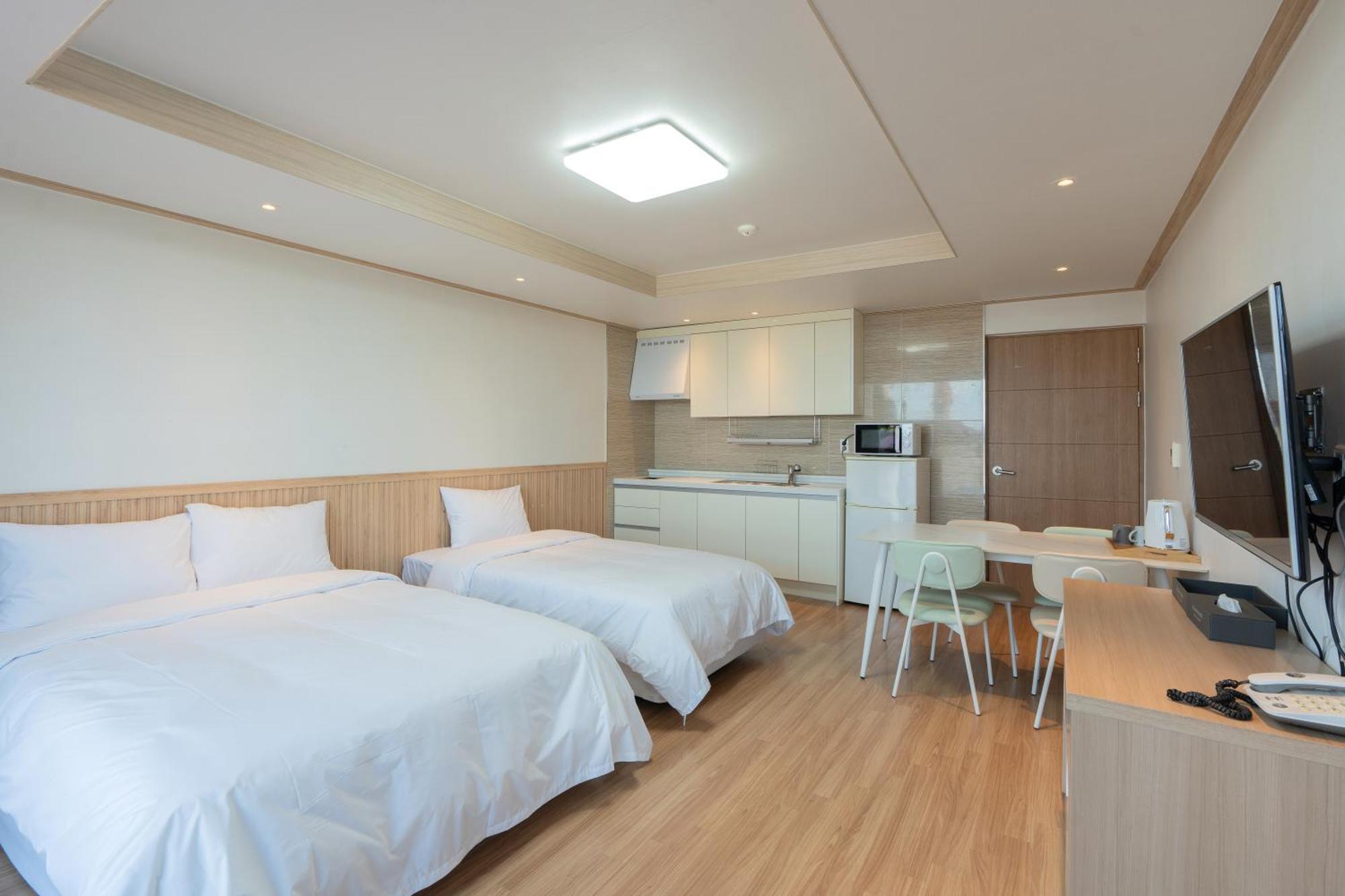 Ocean Palade Hotel Jeju Exterior photo
